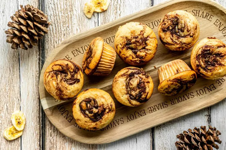 Nutella Stuffed Banana Muffins