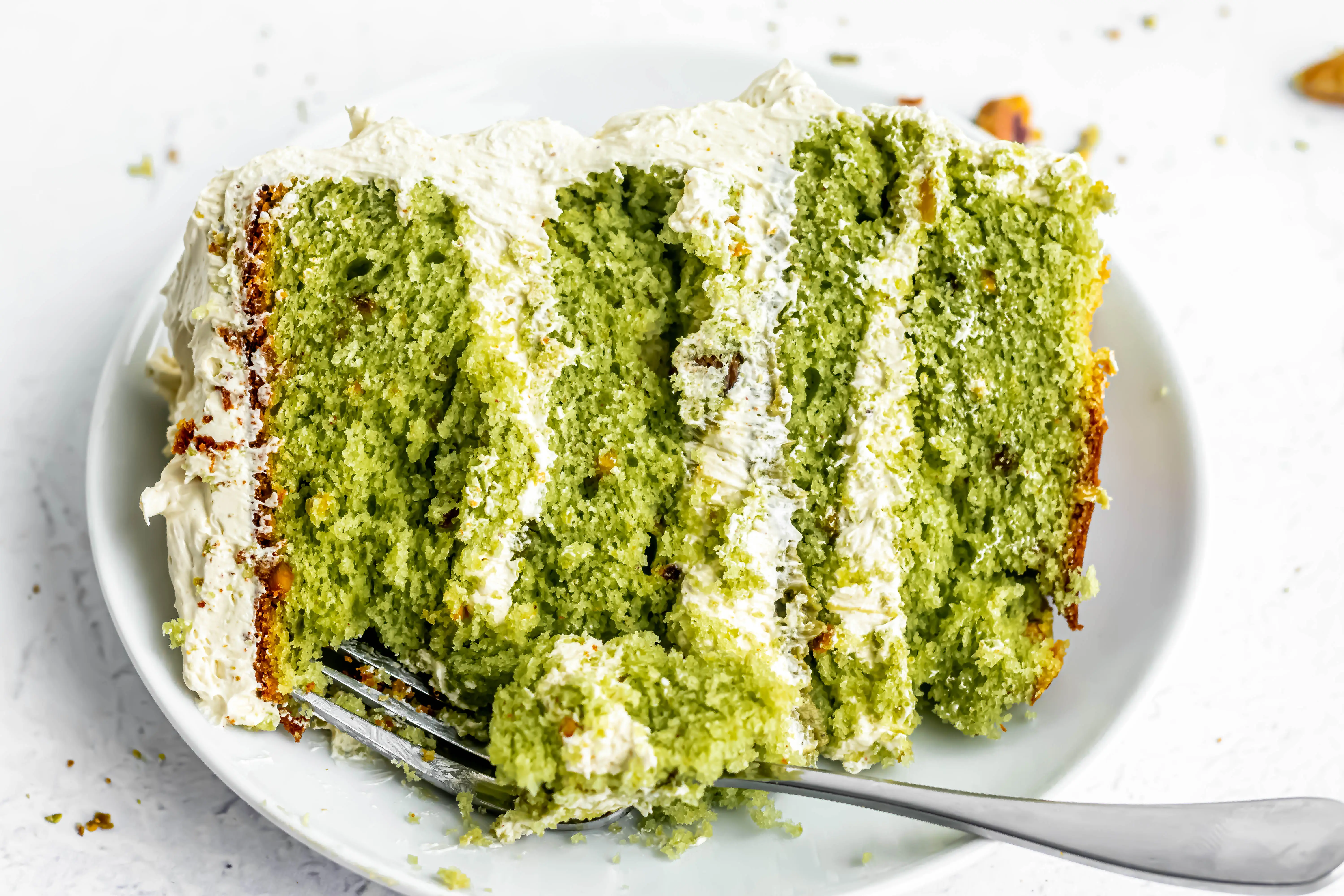 pistachio cake slice