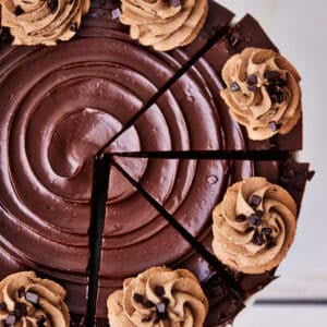 Chocolate cheesecake from above showing a swirl of chocolate ganache.
