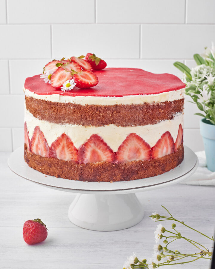 Fraisier Cake (French Strawberry Cake) | Bonni Bakery