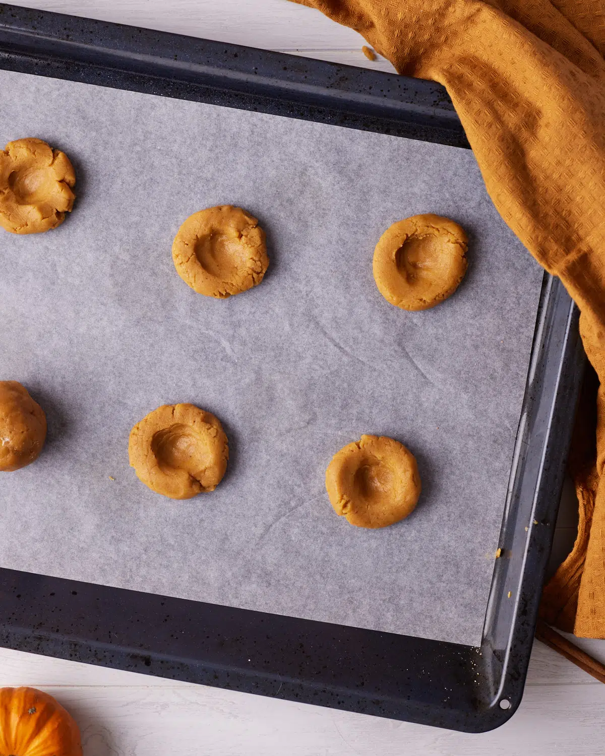 pumpkin cookie dough ready to bake.