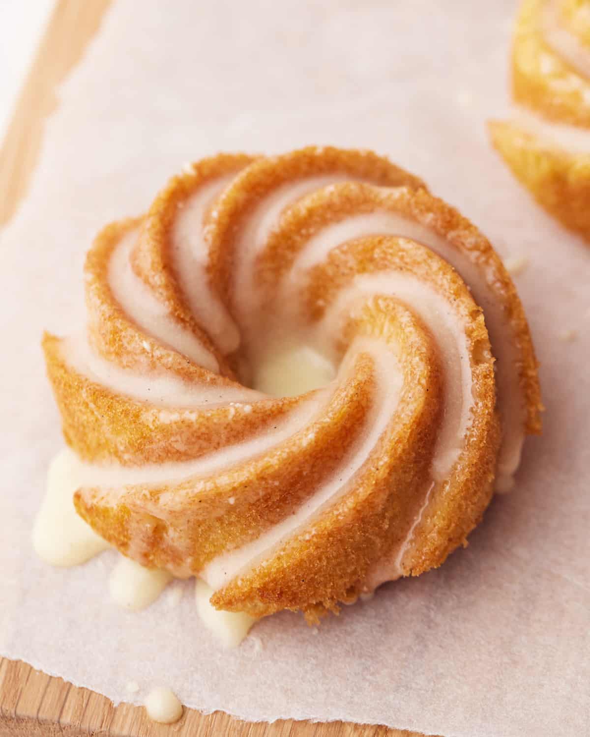 mini vanilla bundt cakes with vanilla bean glaze