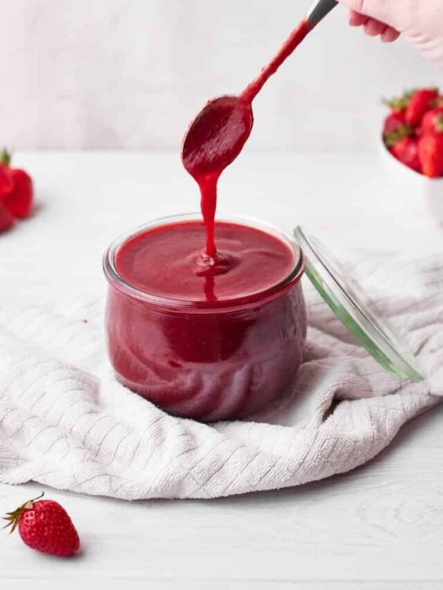 How to make Strawberry Puree for Cake