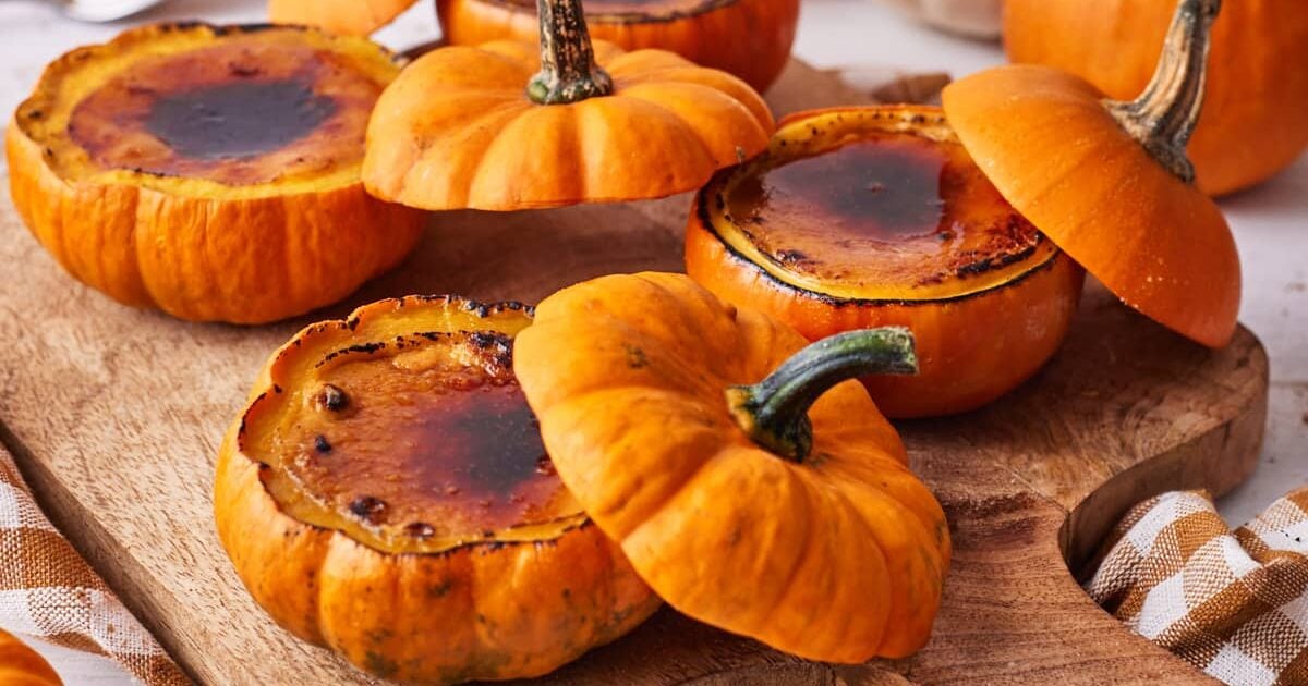 80+ Thanksgiving Desserts That Will Steal The Show